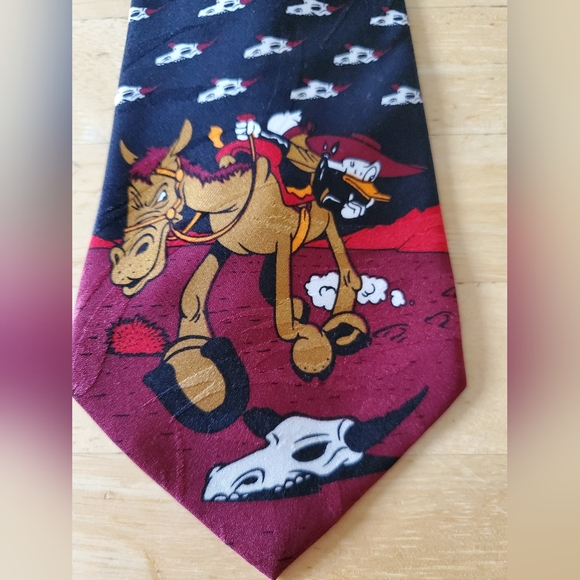 DONALD DUCK & ROVER BOY Mens Tie - Picture 2 of 3